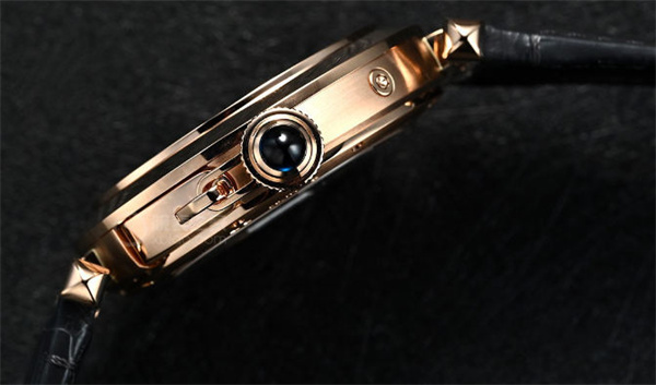 卡地亚手表表壳割手解决技巧深度解析